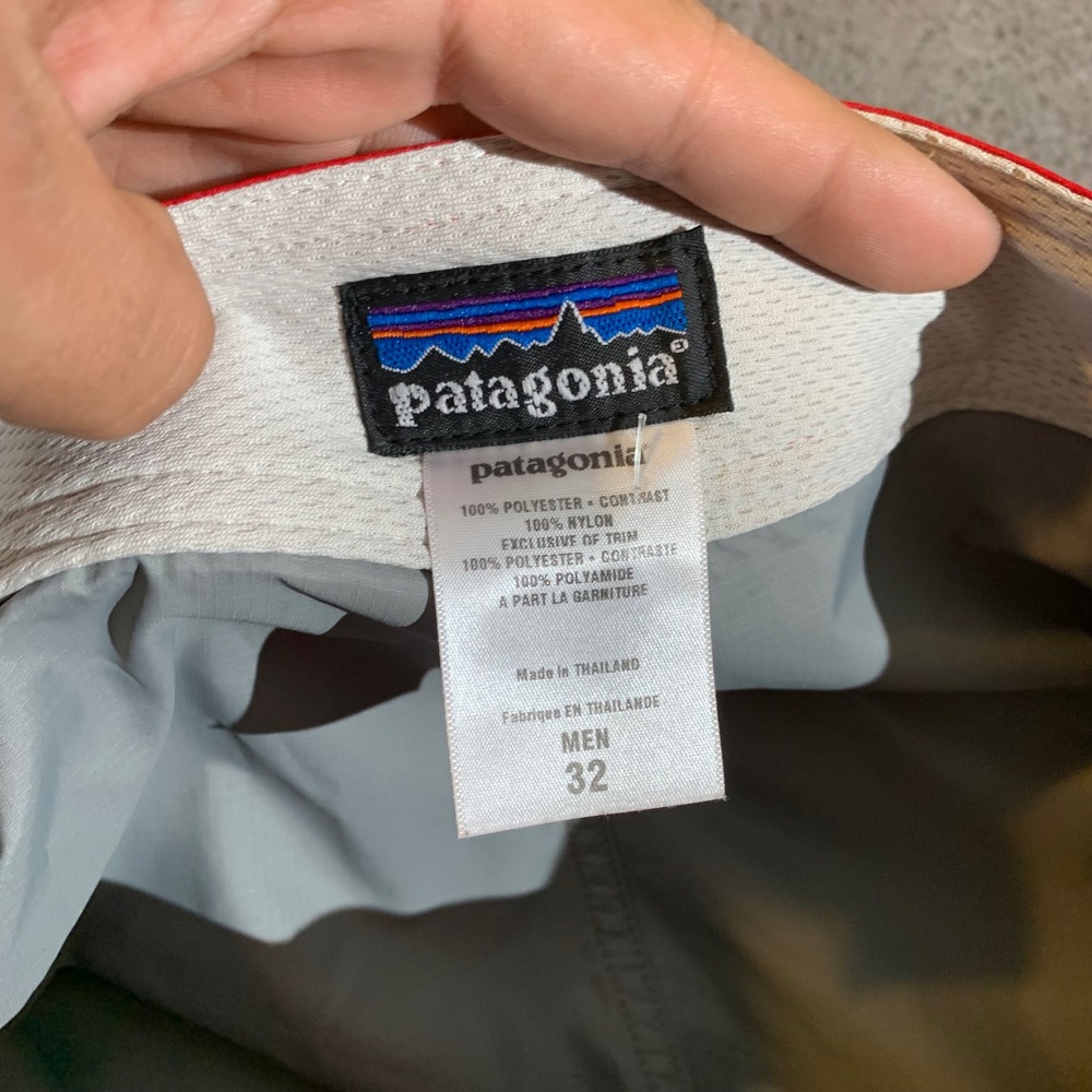 Patagonia‎ Mens Red Board Shorts Swim Trunks Size 32 Cargo Pocket Drawstring - Picture 4 of 7